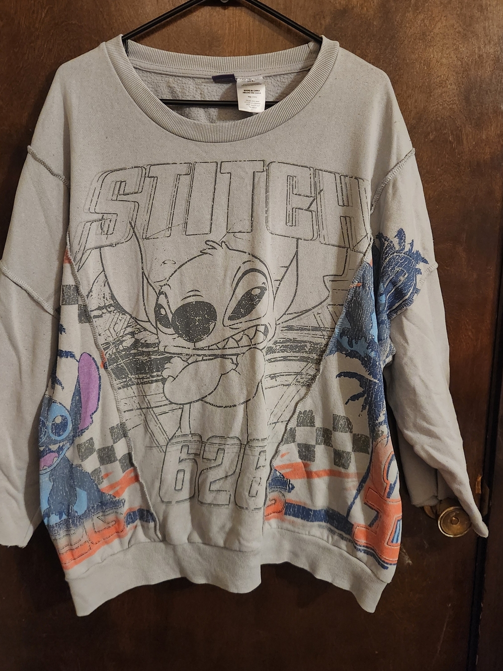DISNEY Stitch Graphic Sweatshirt - Mens XL Altered Sleeves